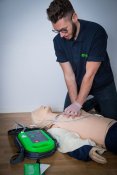 LivingTek AED-komplekts – pirmais palīgs atdzīvināšanai pie defibrilatora